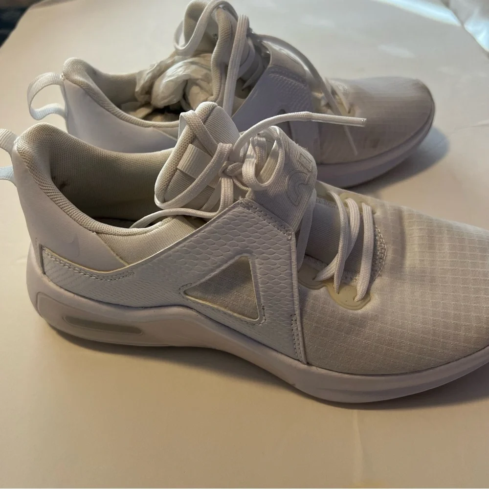 Nike AirMax Bella TR White Womens - Picture 5 of 9